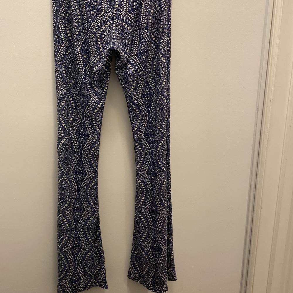 Stretchy pattern pants - Picture 6 of 6